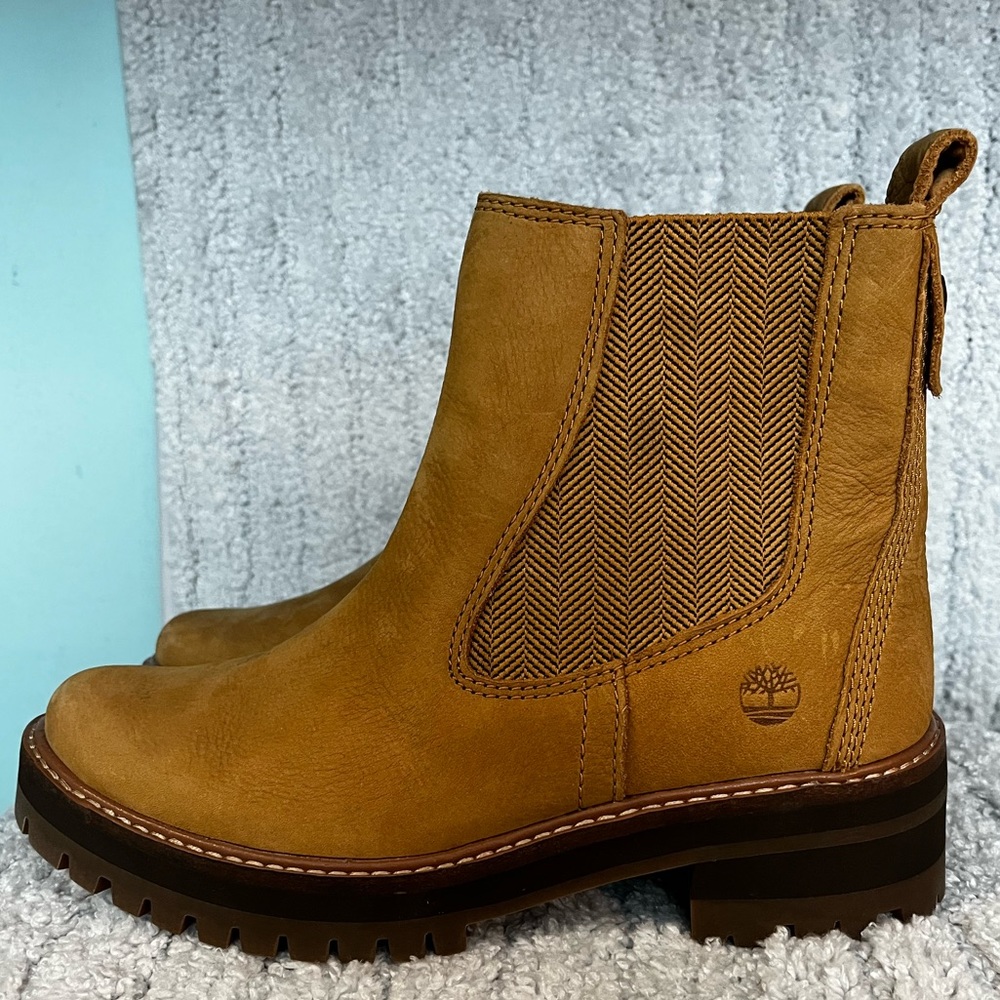 Size 6 Timberland Chelsea Boots